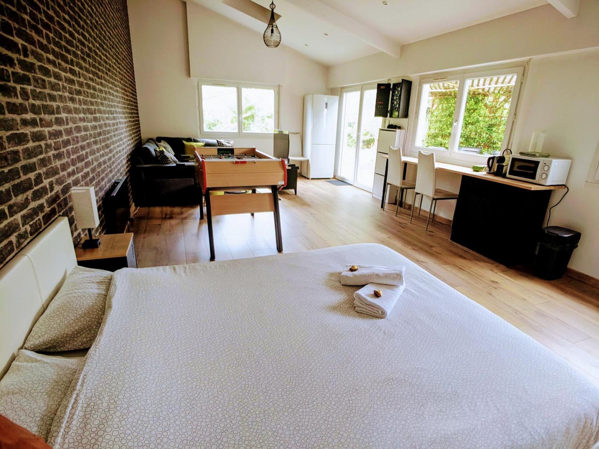 Un Bol D'Air Frais Pres De Paris Hotel Eaubonne Ngoại thất bức ảnh